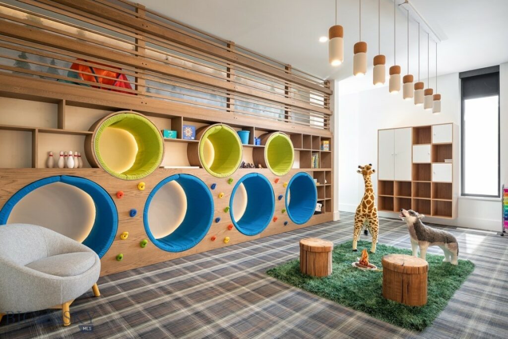 Big Sky MT 59716 - 9