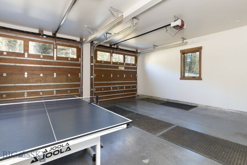 Big Sky MT 59716 - 17