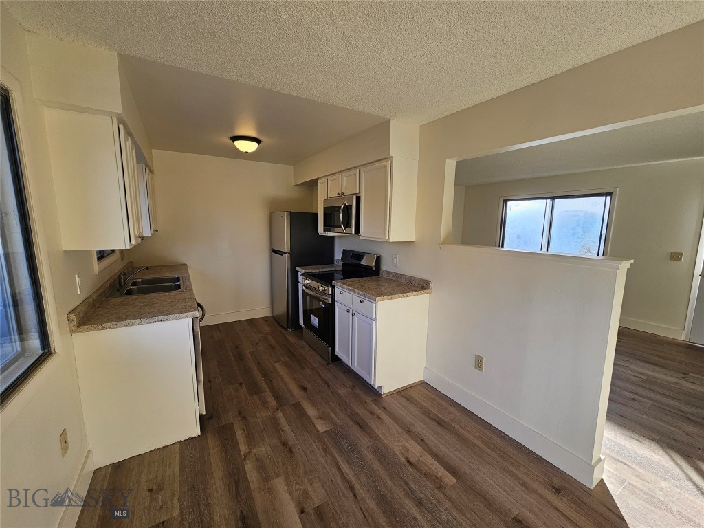 402 & 404 N 19th Avenue