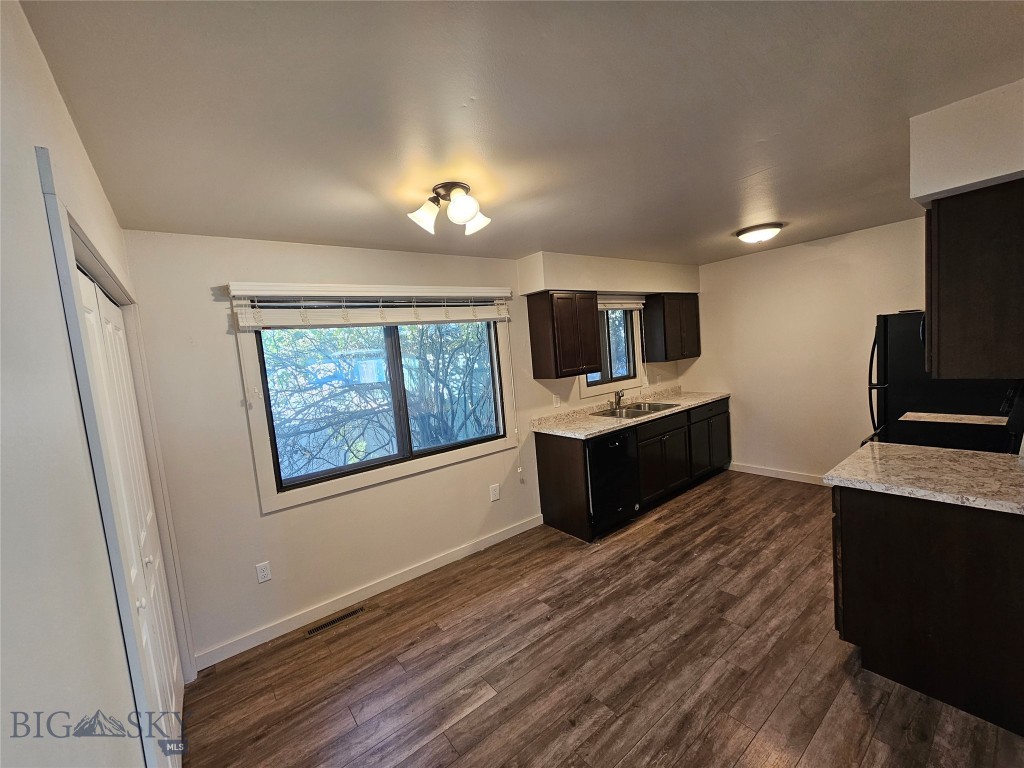 402 & 404 N 19th Avenue