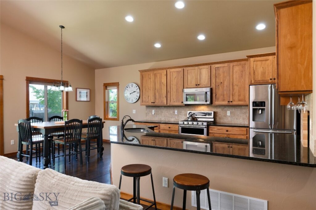 402 Circle F Trail