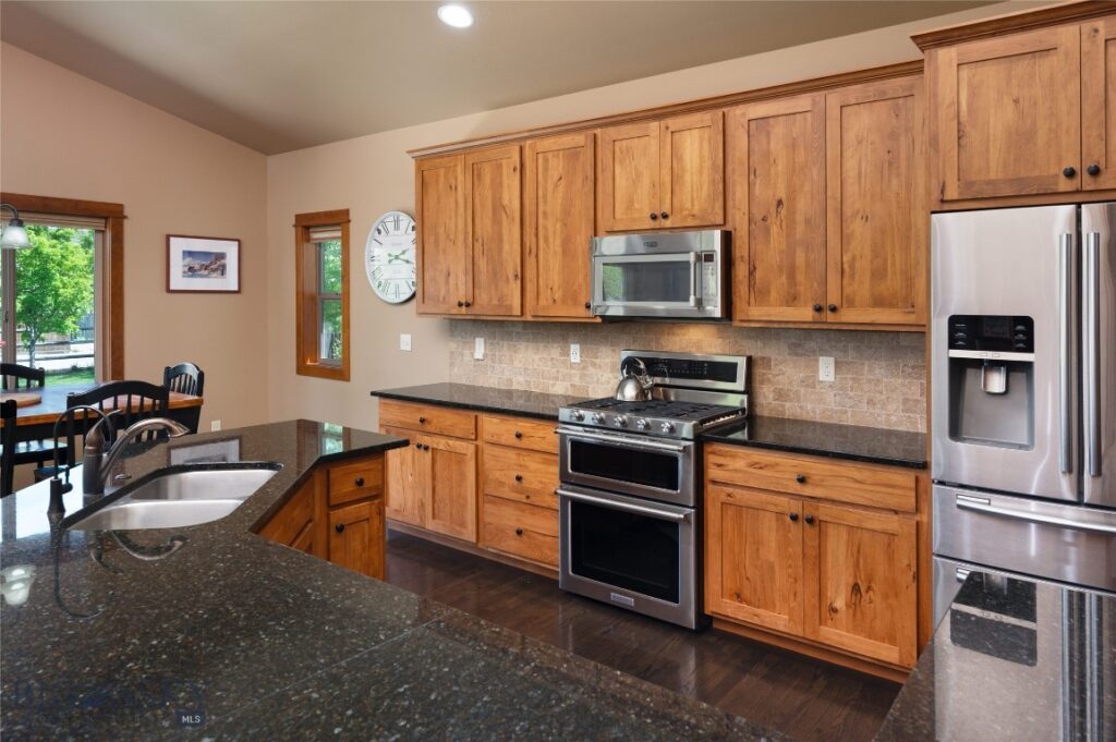 402 Circle F Trail