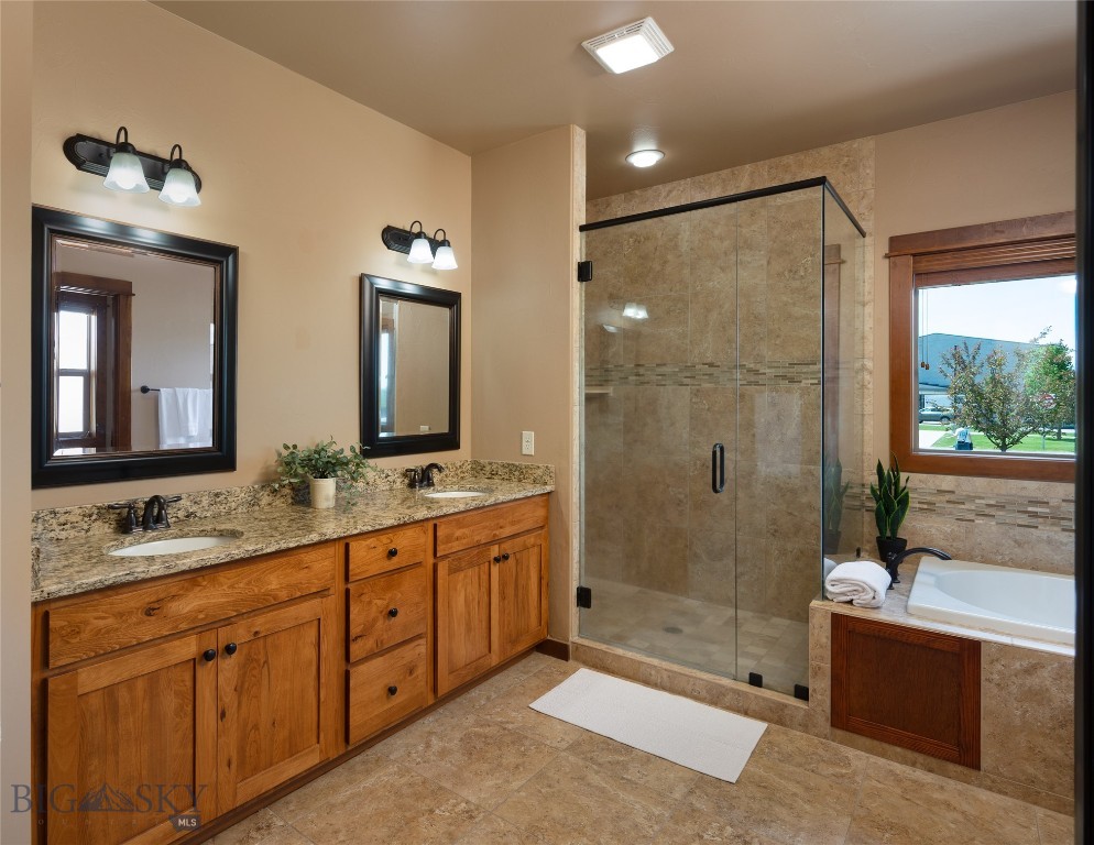 402 Circle F Trail