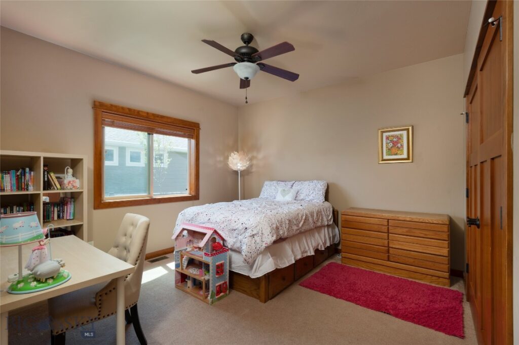 402 Circle F Trail