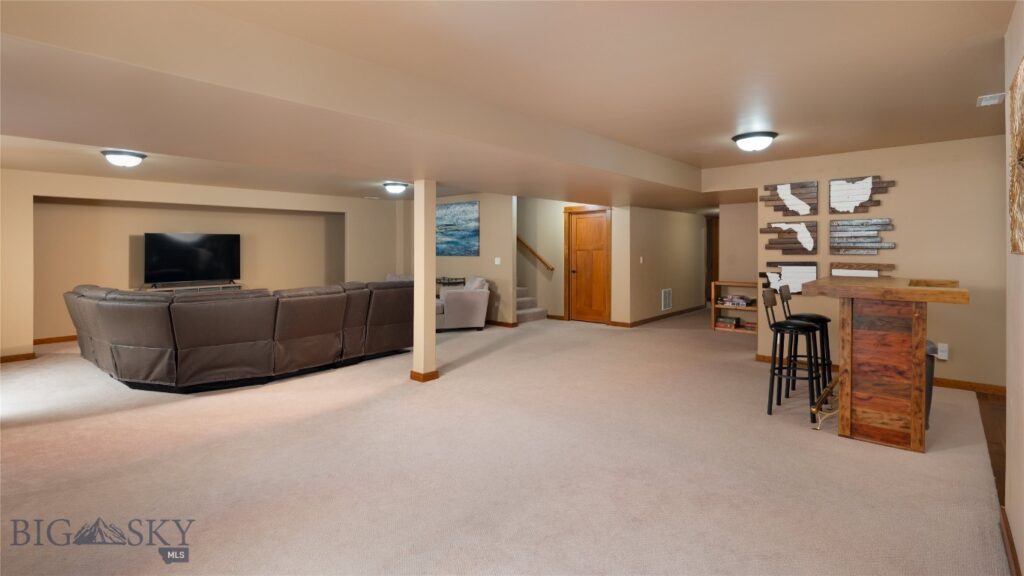 402 Circle F Trail