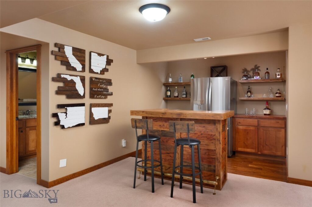 402 Circle F Trail