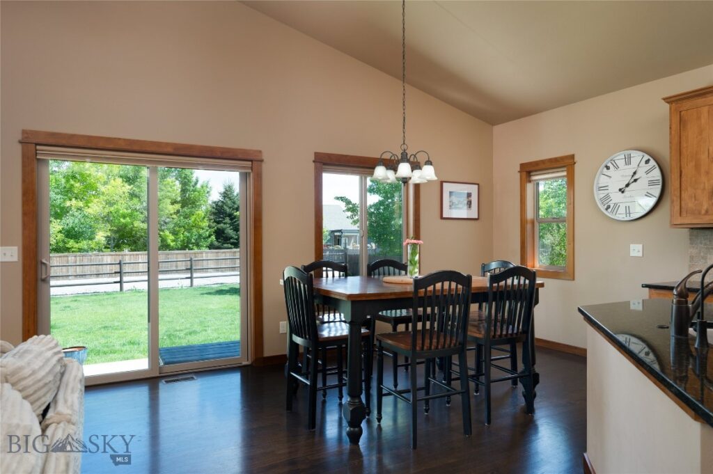 402 Circle F Trail