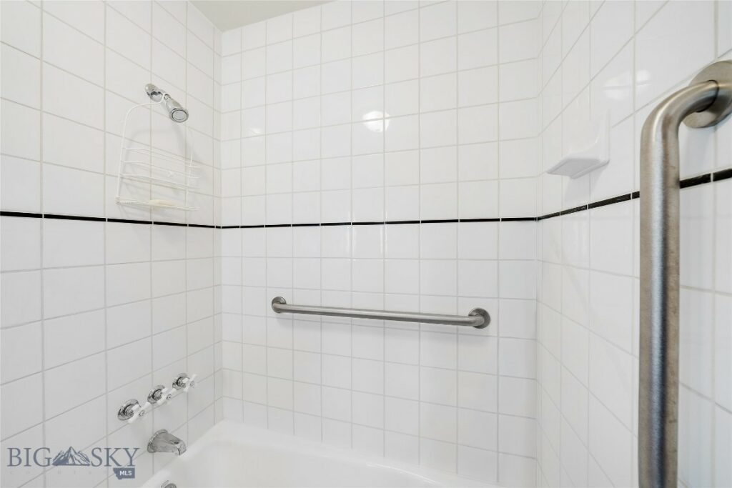 Bozeman MT 59715 - 16