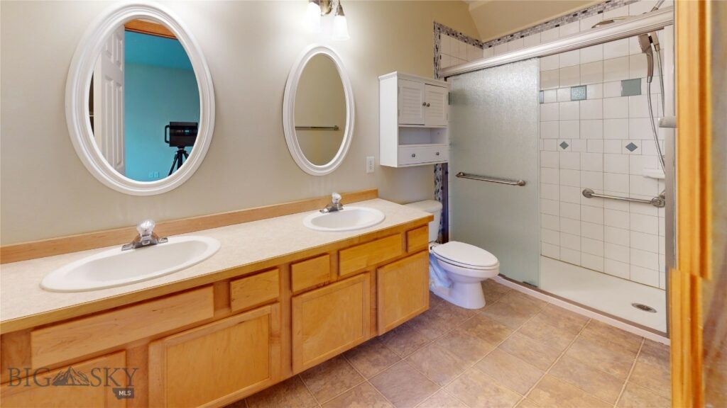 4050 W Babcock Street