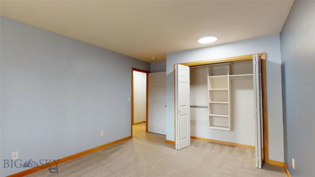 4050 W Babcock Street