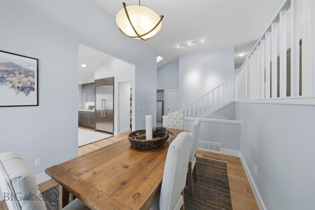 407 Fieldstone Drive