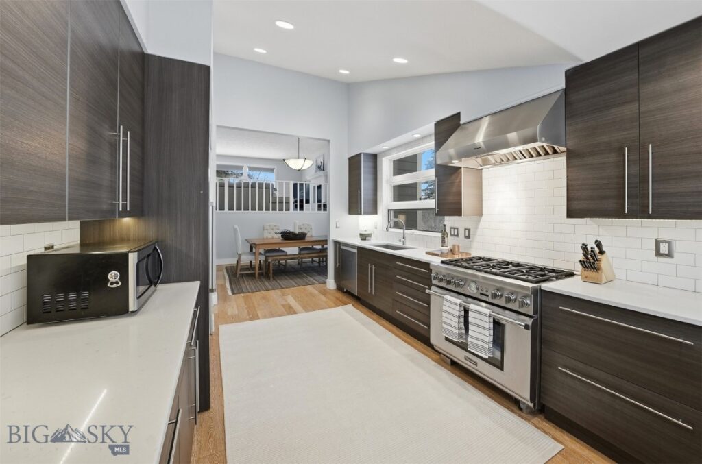 407 Fieldstone Drive