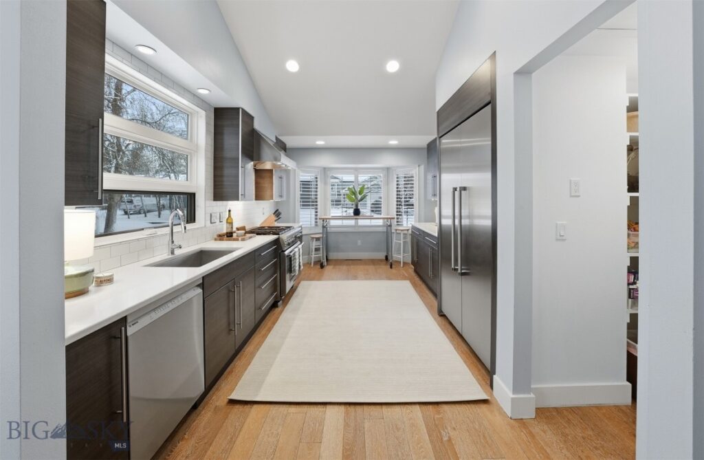 407 Fieldstone Drive