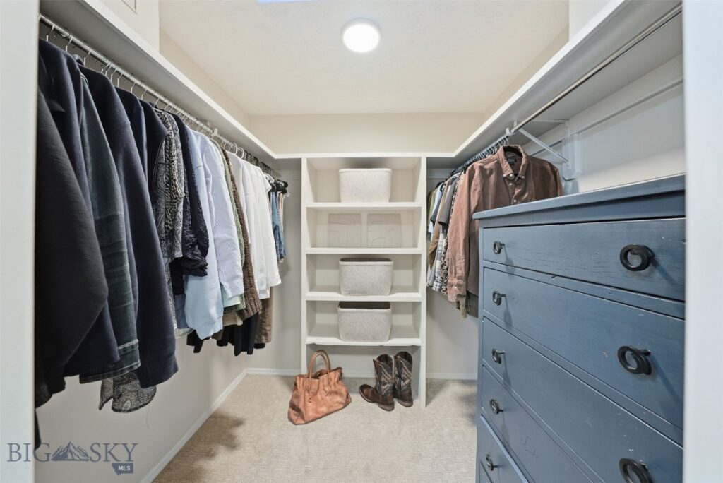 407 Fieldstone Drive