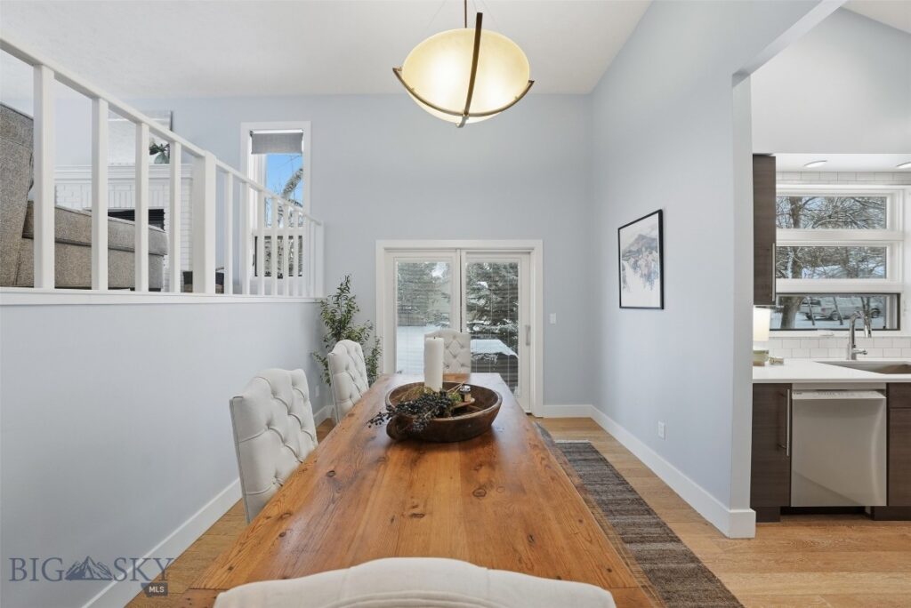 407 Fieldstone Drive