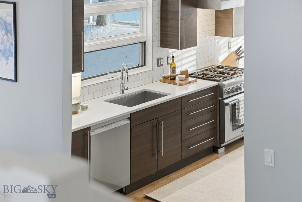 407 Fieldstone Drive