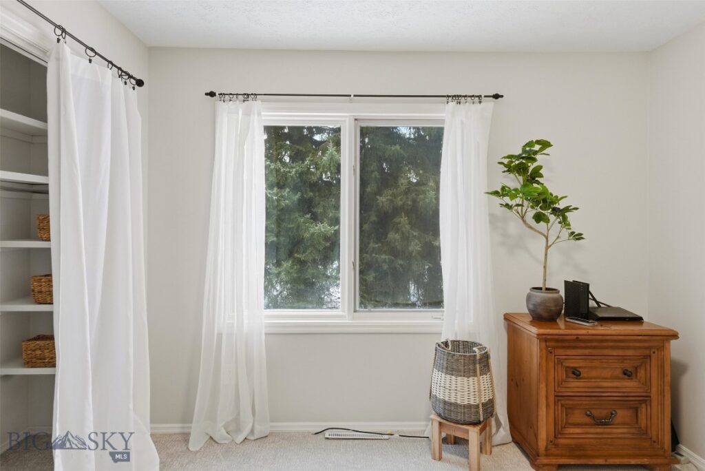 407 Fieldstone Drive