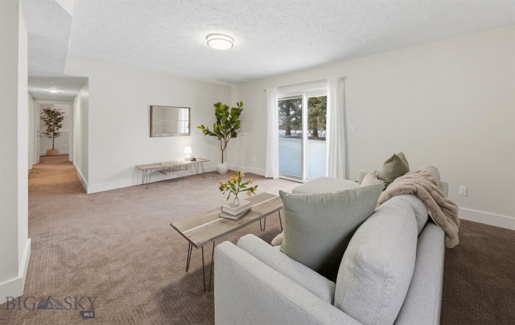 407 Fieldstone Drive