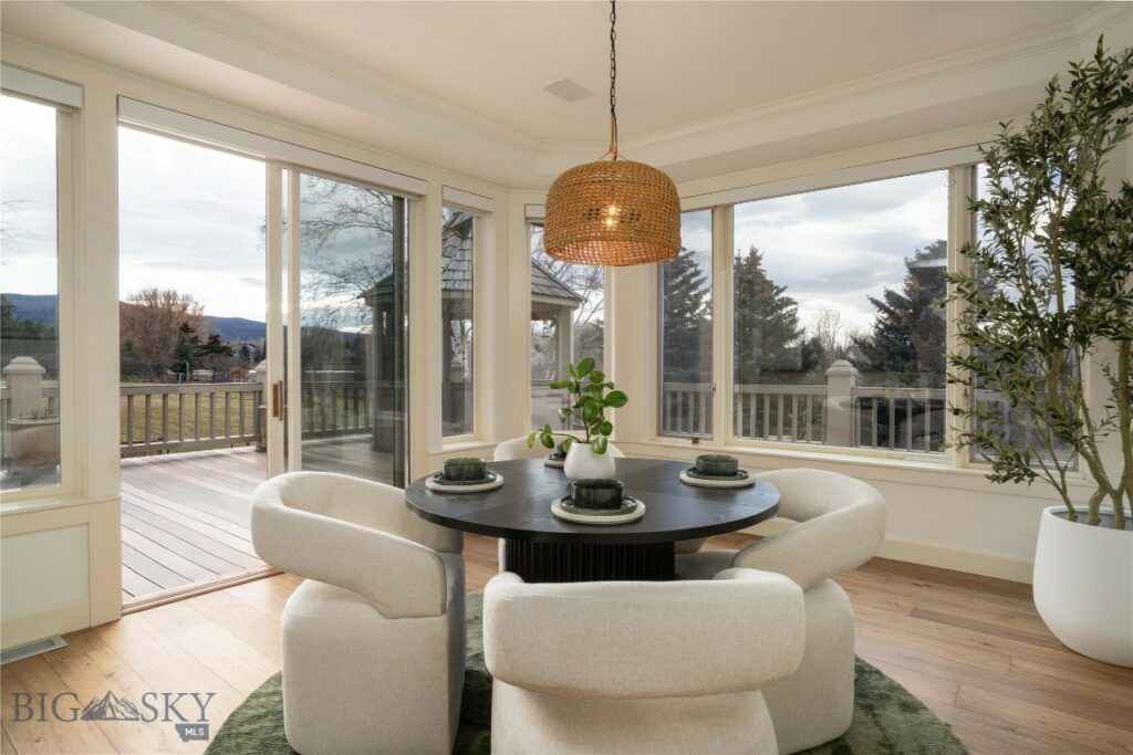 41 Hitching Post Road