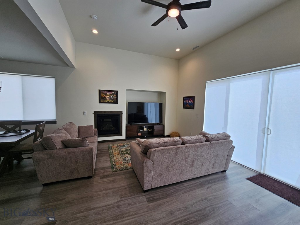 41 NORTH SHORE Drive