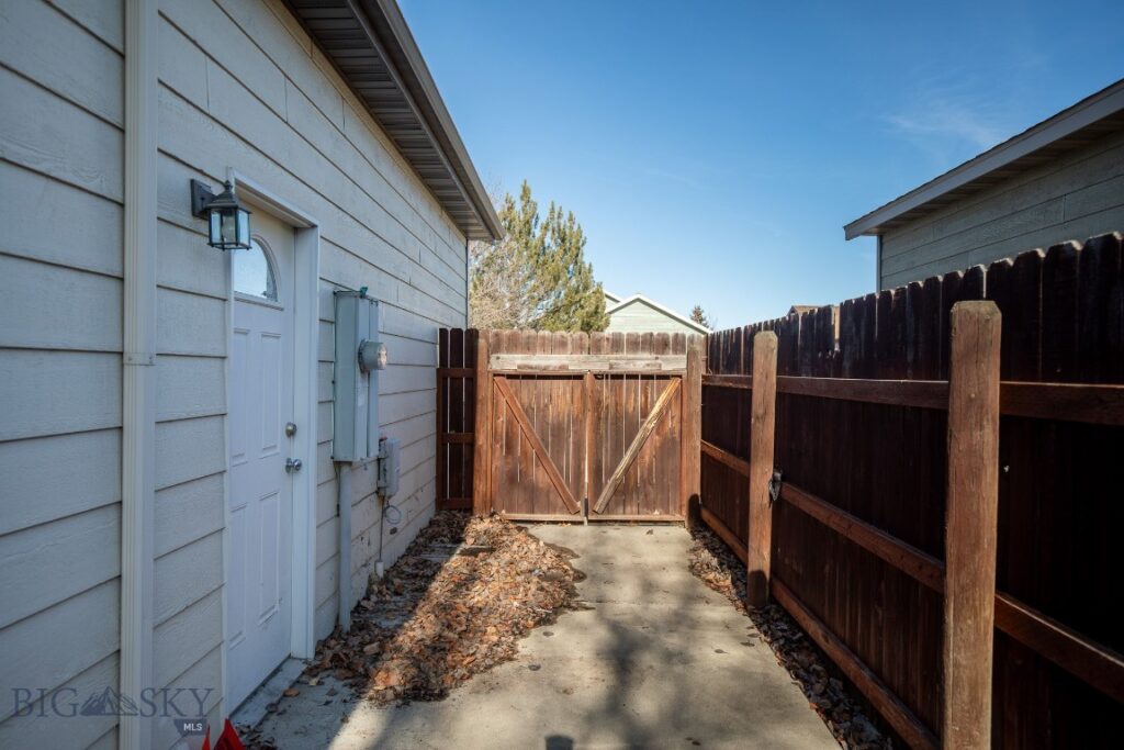 410 N River Rock Drive