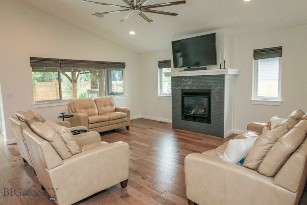 4106 Tanzanite Drive