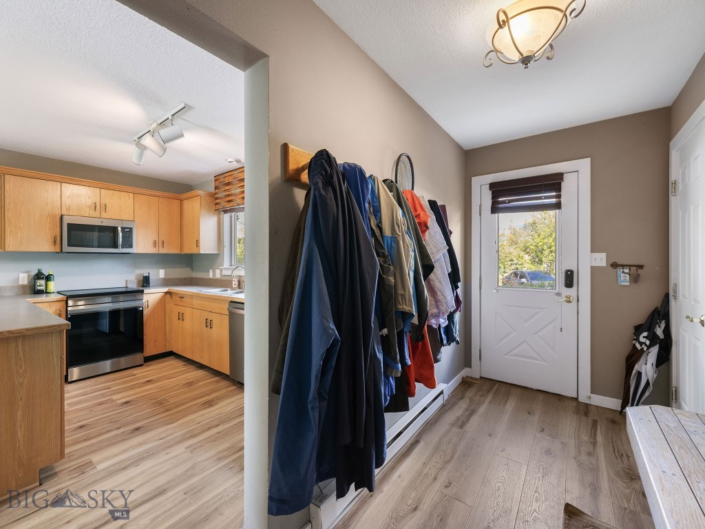 Big Sky MT 59716 - 4