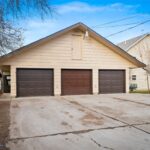 418 W Babcock Street