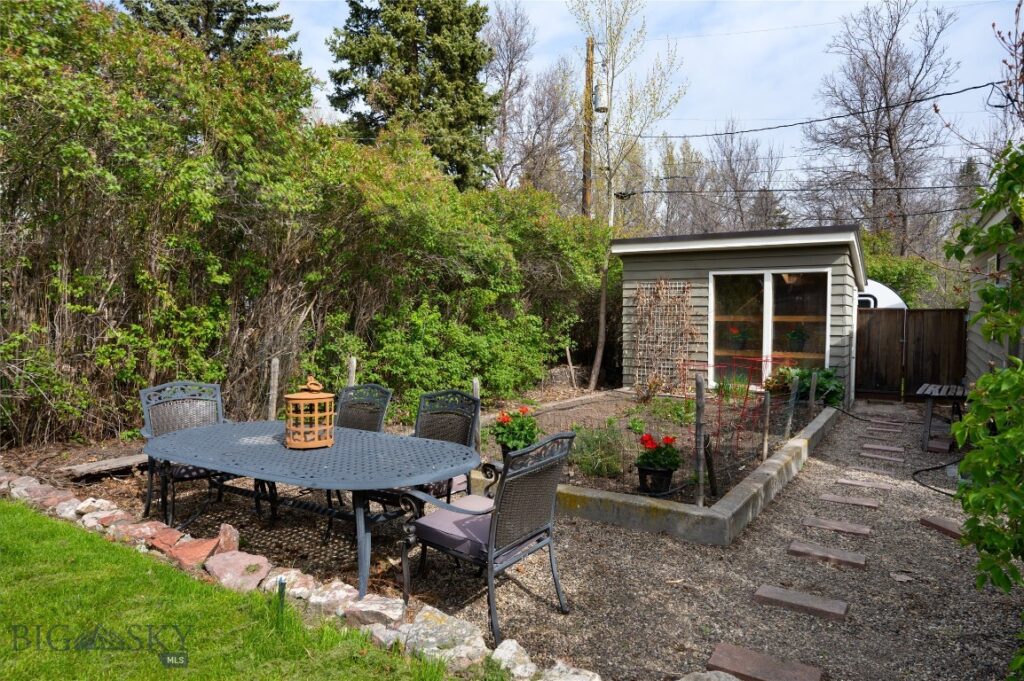 419 W Harrison