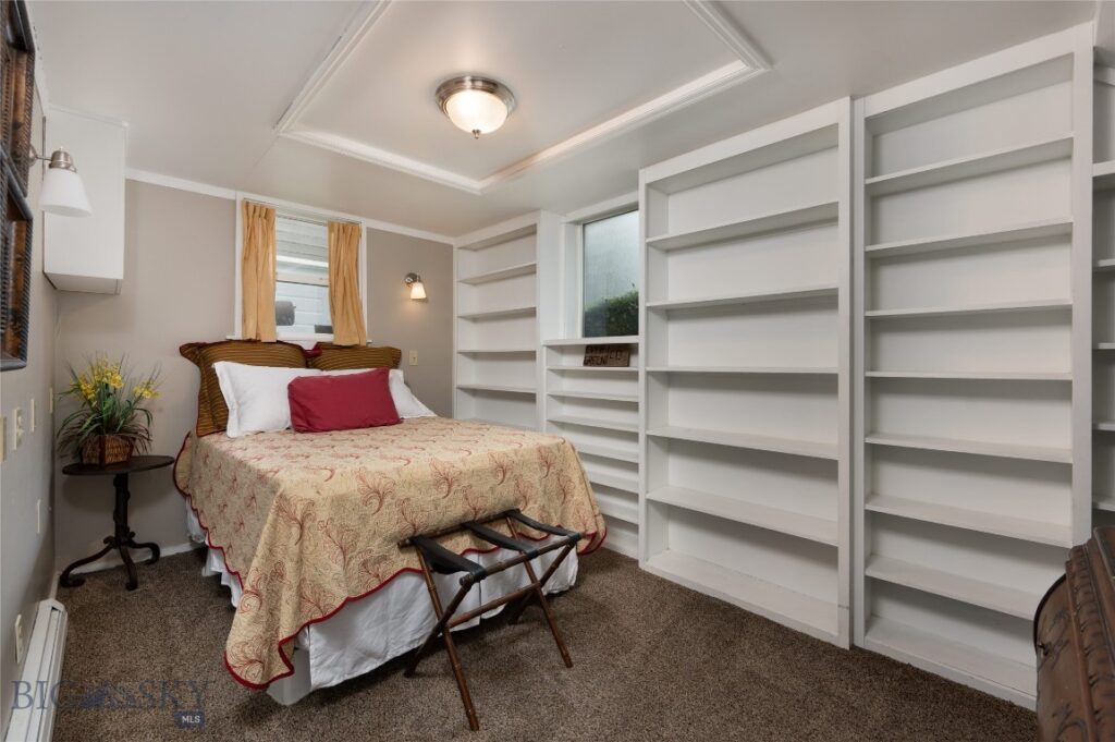 419 W Harrison