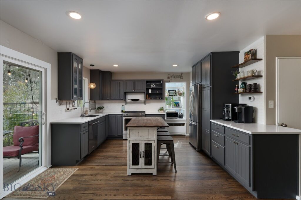419 W Harrison