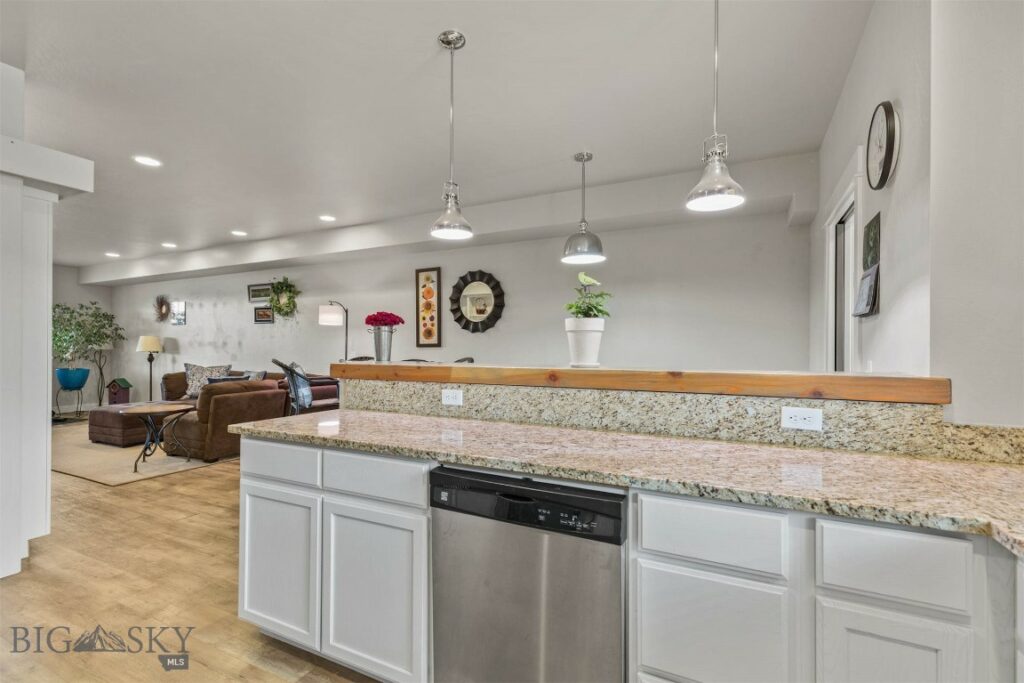 Bozeman MT 59718 - 8