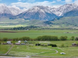 4314 US Highway 89 S, Livingston MT 59047