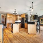 4333 E Graf