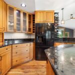 4333 E Graf