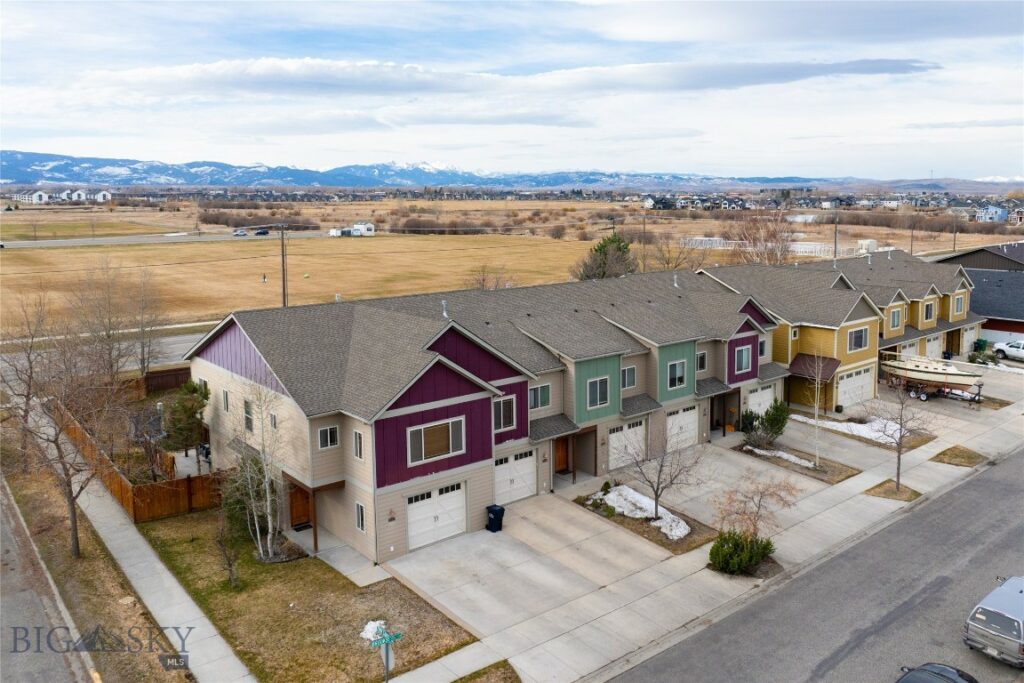 4364 Brookside Lane