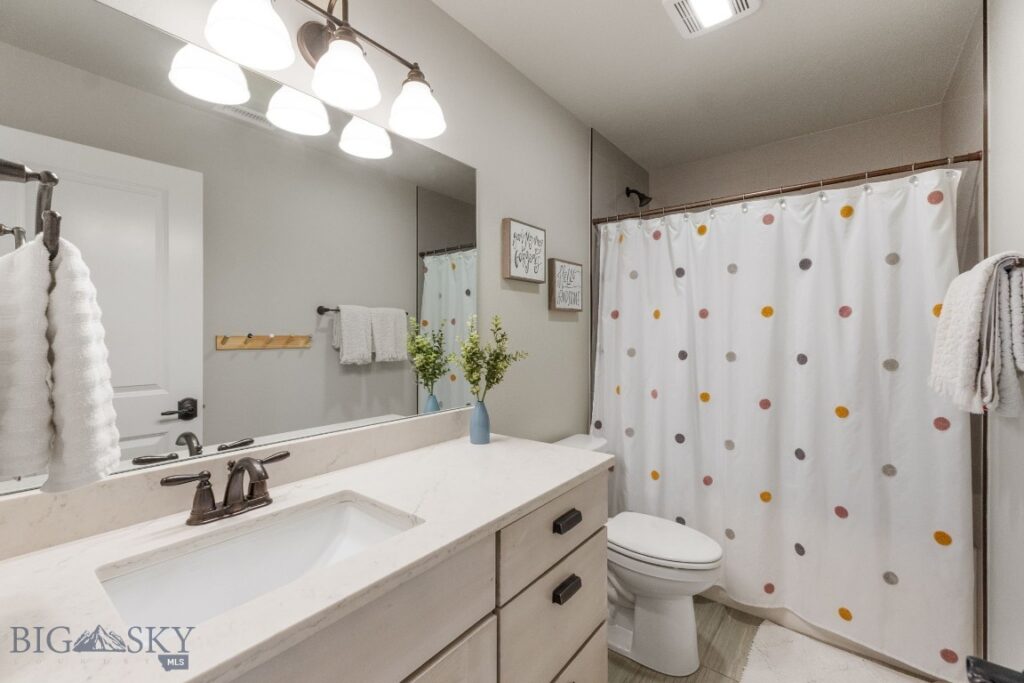 438 White Horse Loop