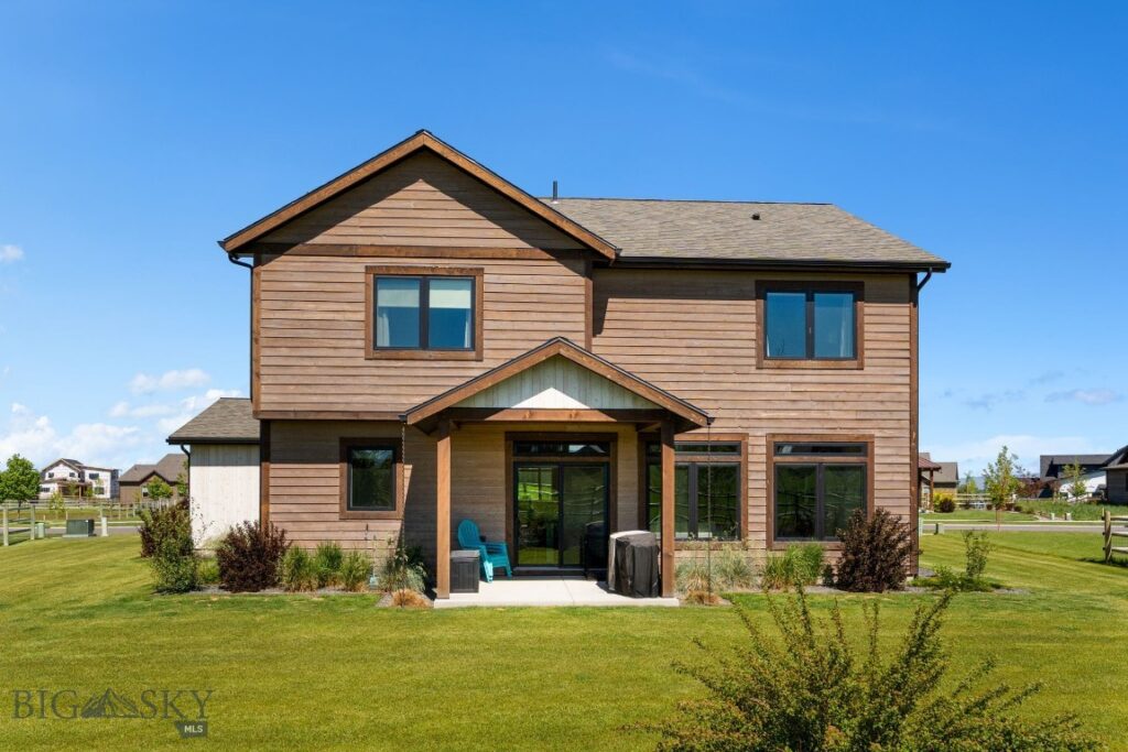 438 White Horse Loop