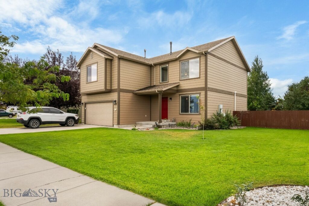439 Stewart Loop