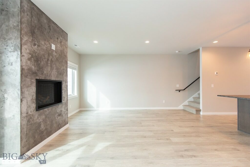 4396 Brookside Lane