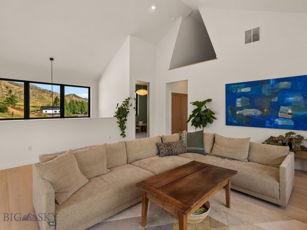 44 Midway Bridger Road
