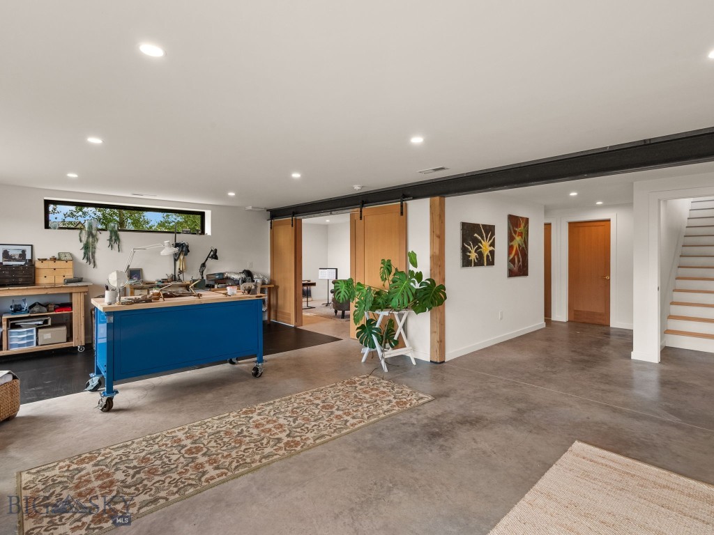 44 Midway Bridger Road