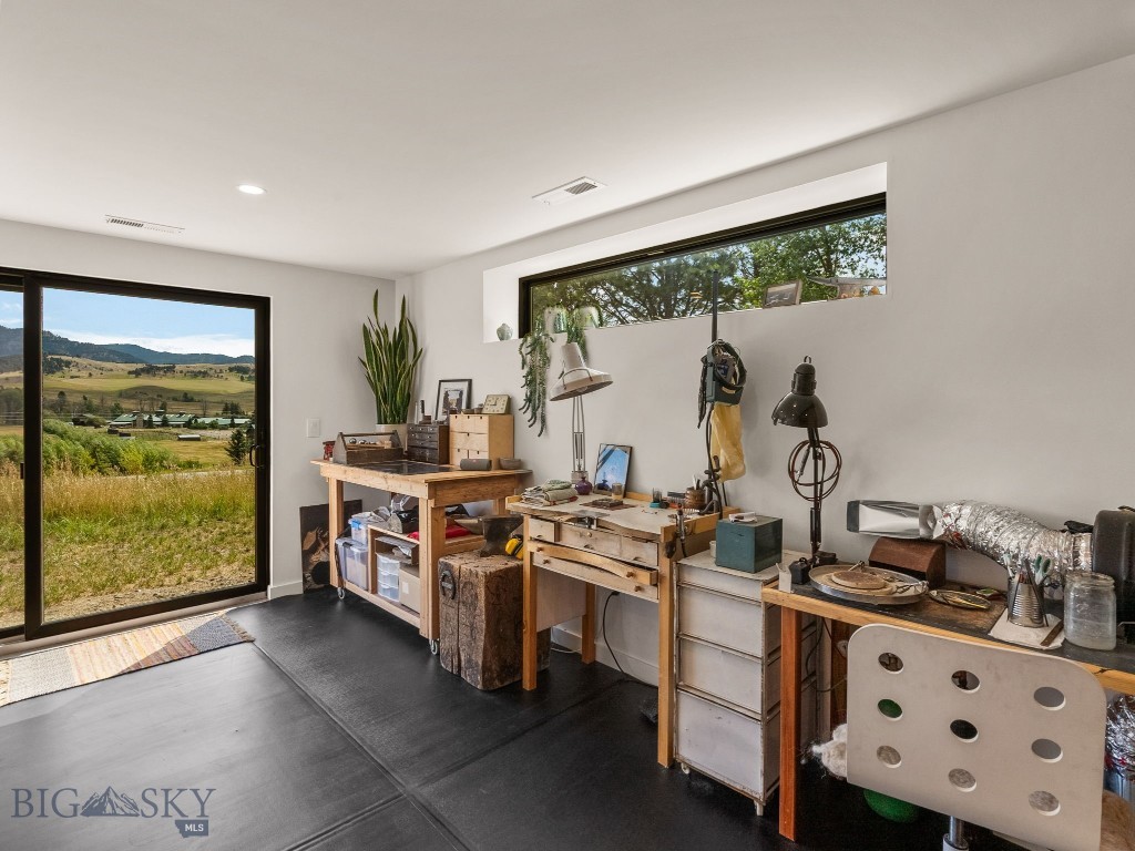 44 Midway Bridger Road