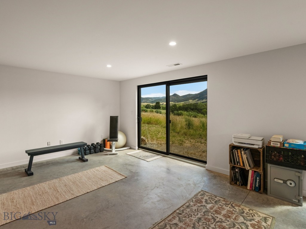 44 Midway Bridger Road