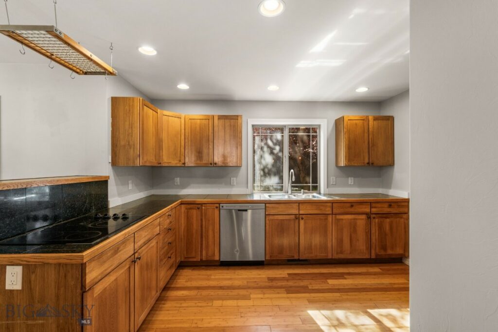 4442 Alexander Street