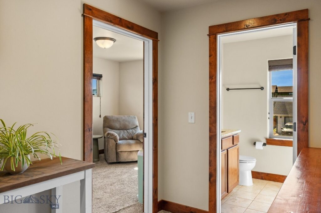 4455 Shadow Glen Drive