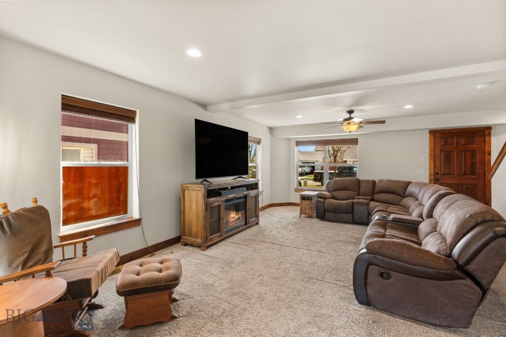 4455 Shadow Glen Drive