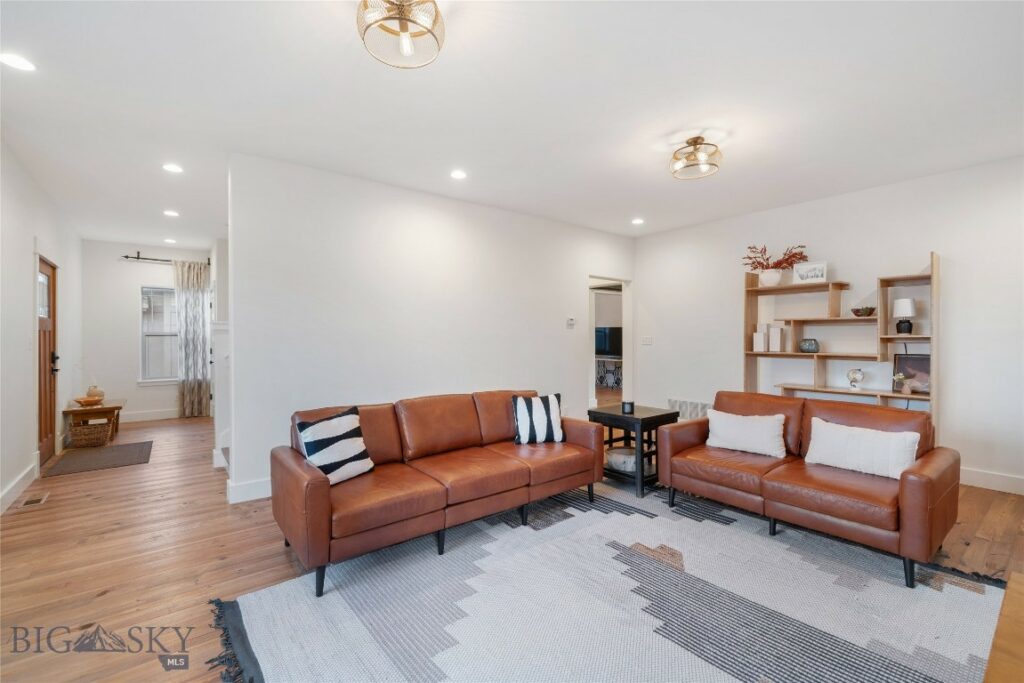 4468 Alexander Street