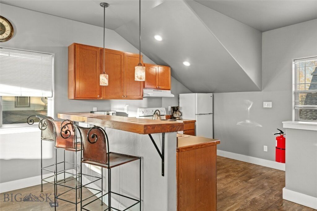 4468 Alexander Street