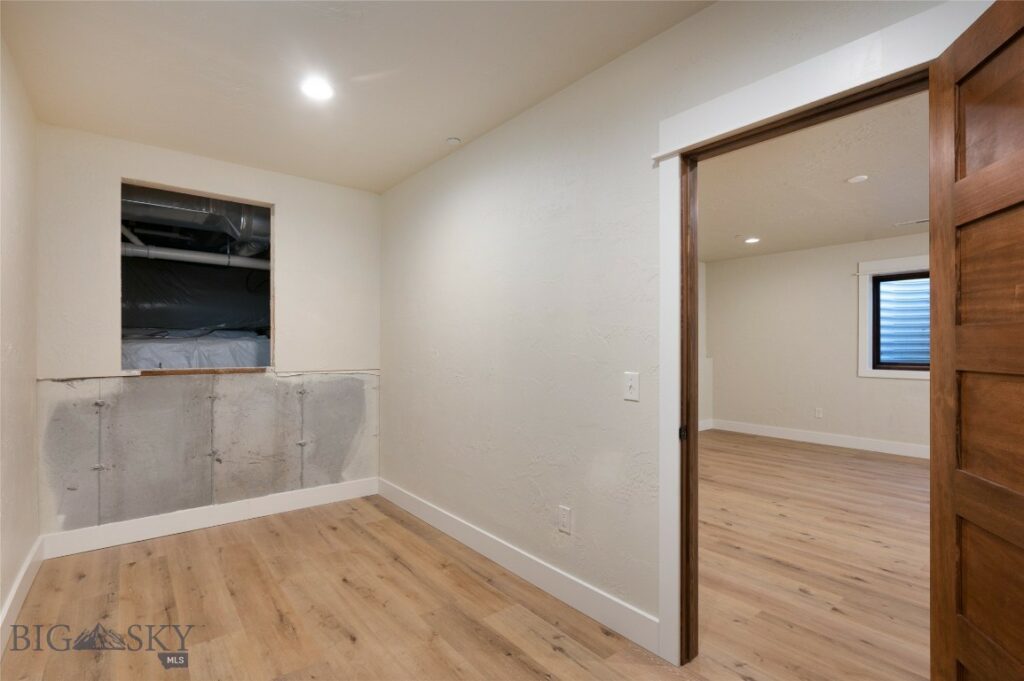 45 Spain Bridge Circle Drive